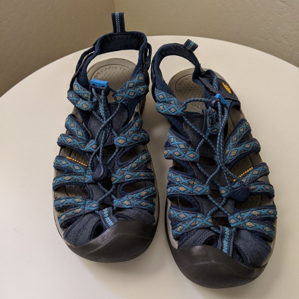 Keen water hiking shoe